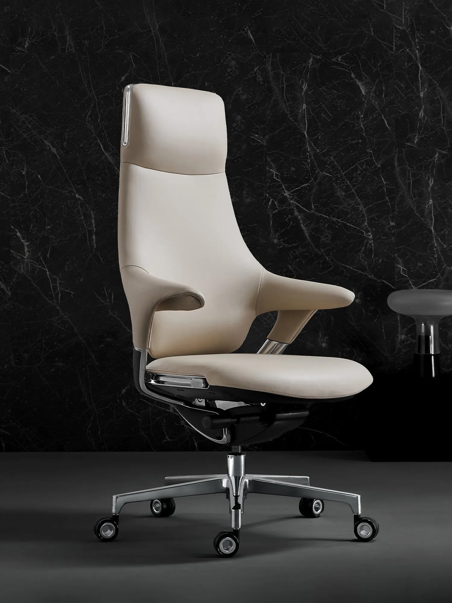 Nigel Chaise en Cuir Premium avec Assise Confortable