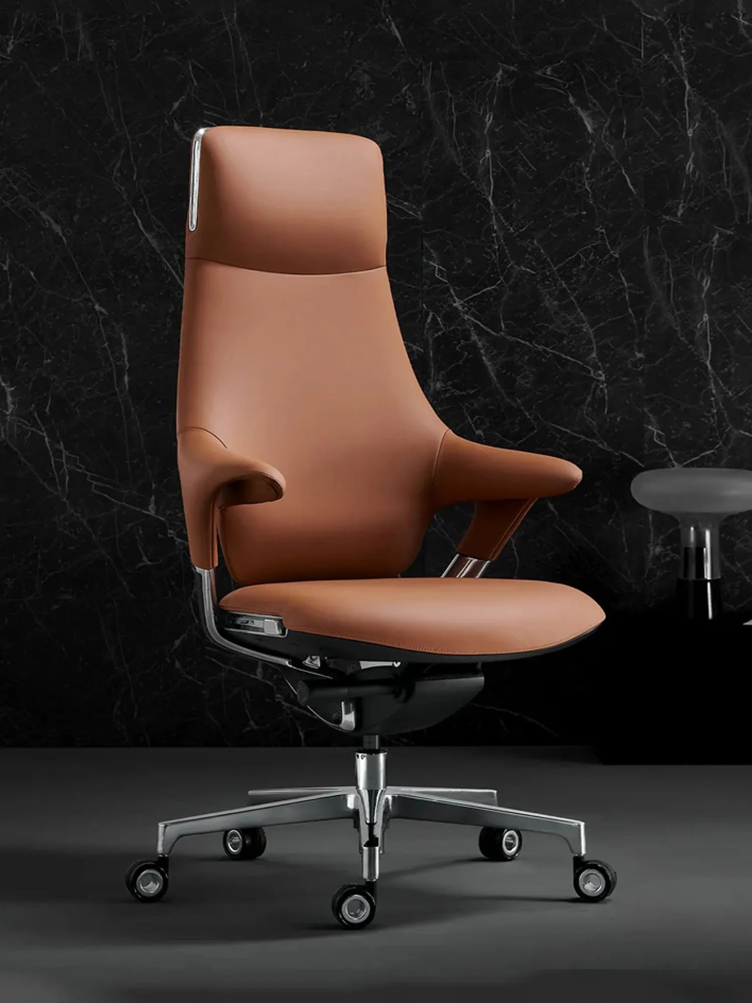 Nigel Chaise en Cuir Premium avec Assise Confortable